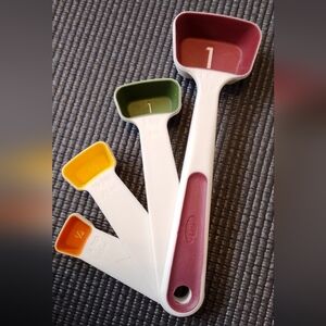 Chef'n Multicolor Measuring Spoon Set
